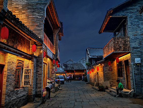 點(diǎn)亮千年古鎮(zhèn)中渡，文旅夜游又添一彩！